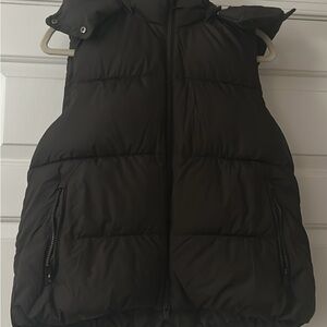Truffle (Deep Brown$ Athleta Puffer Vest with Hood
